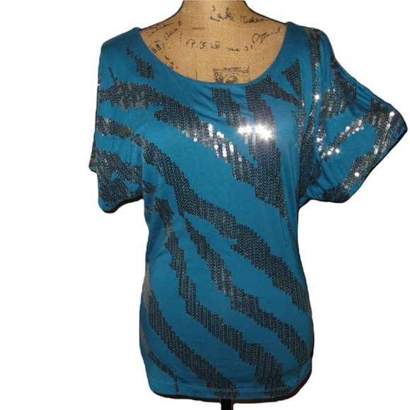 bebe Tops - Gorgeous Sequined Top